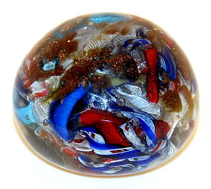 paperweight_oblique_view